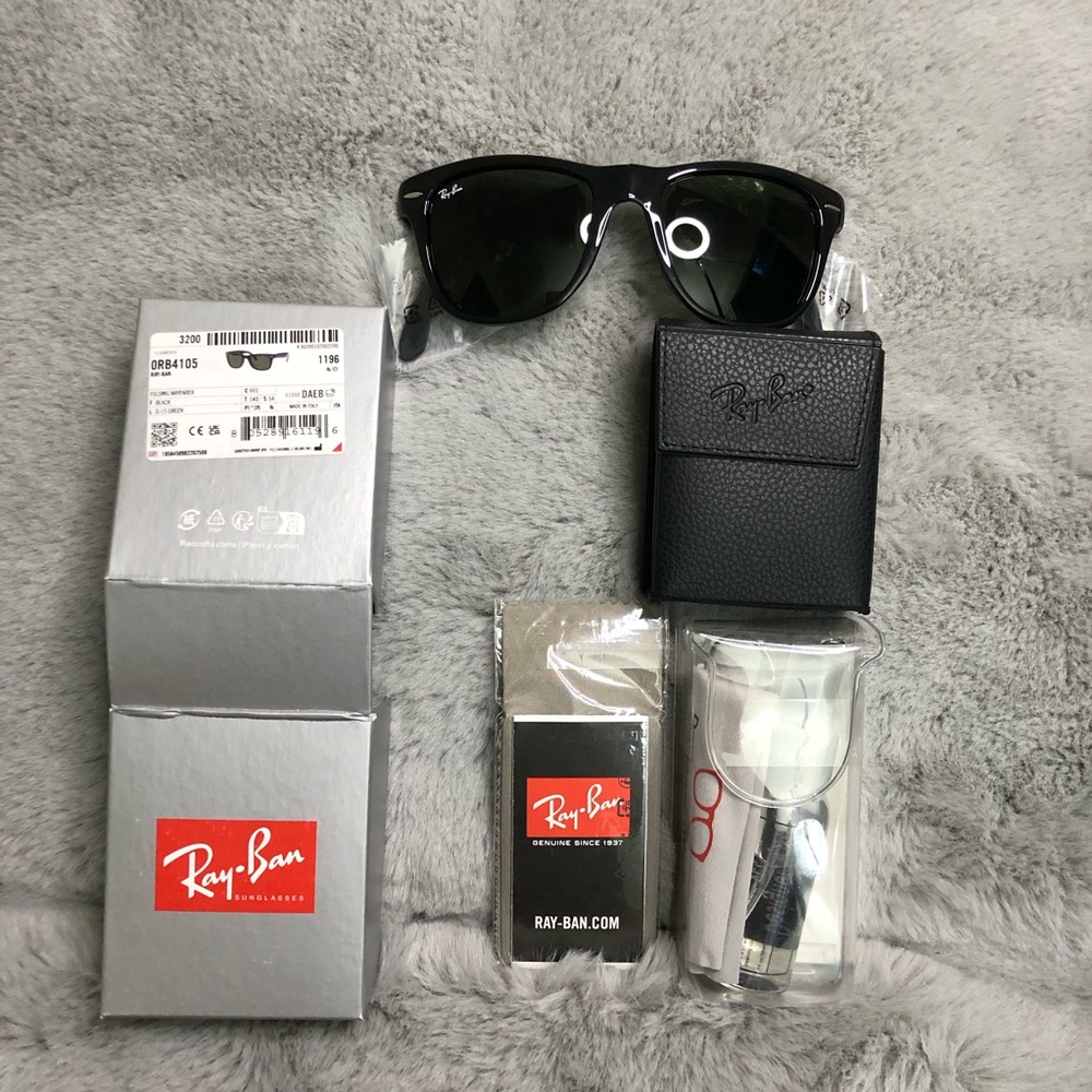 Ray-Ban Black Wayfarer Sunglasses with Case and Accessories
